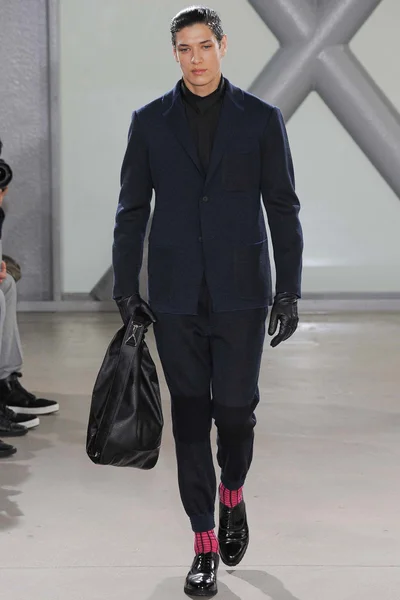 Look 7